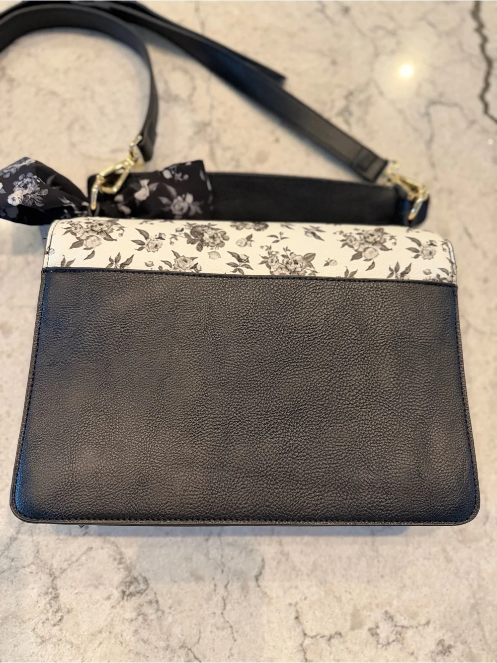Betsey Johnson Black & White Floral Bow Crossbody Shoulder Bag Faux Leather